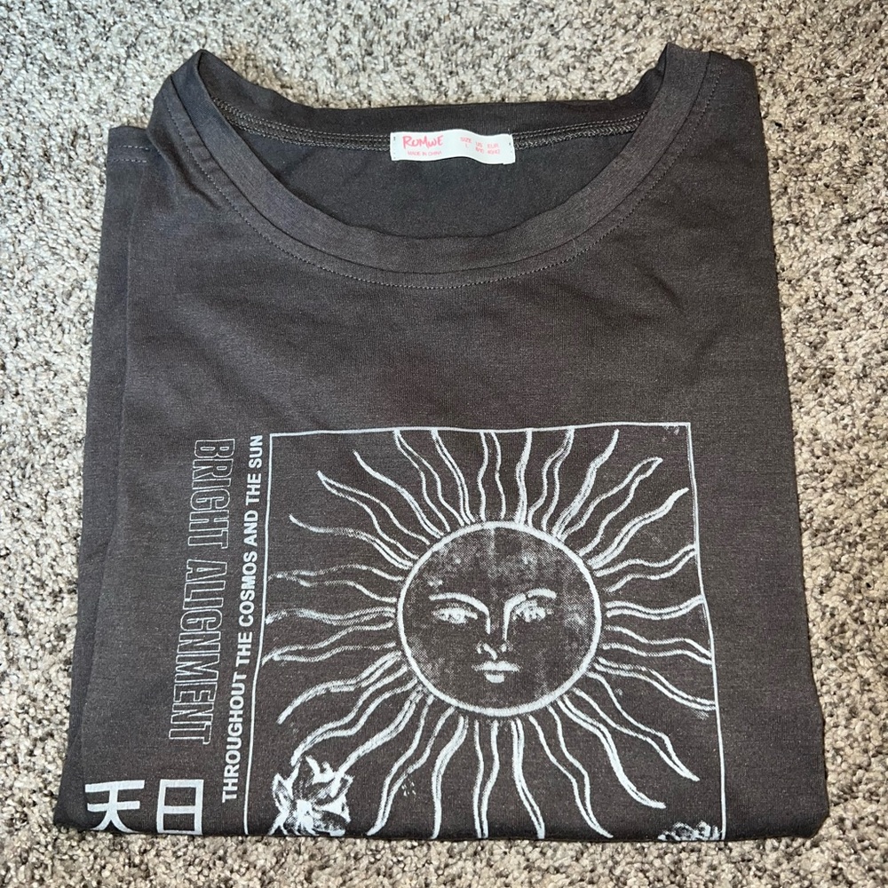 women’s shirt